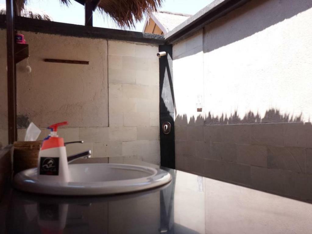 Omah Gili Hotel Gili Air Exterior photo
