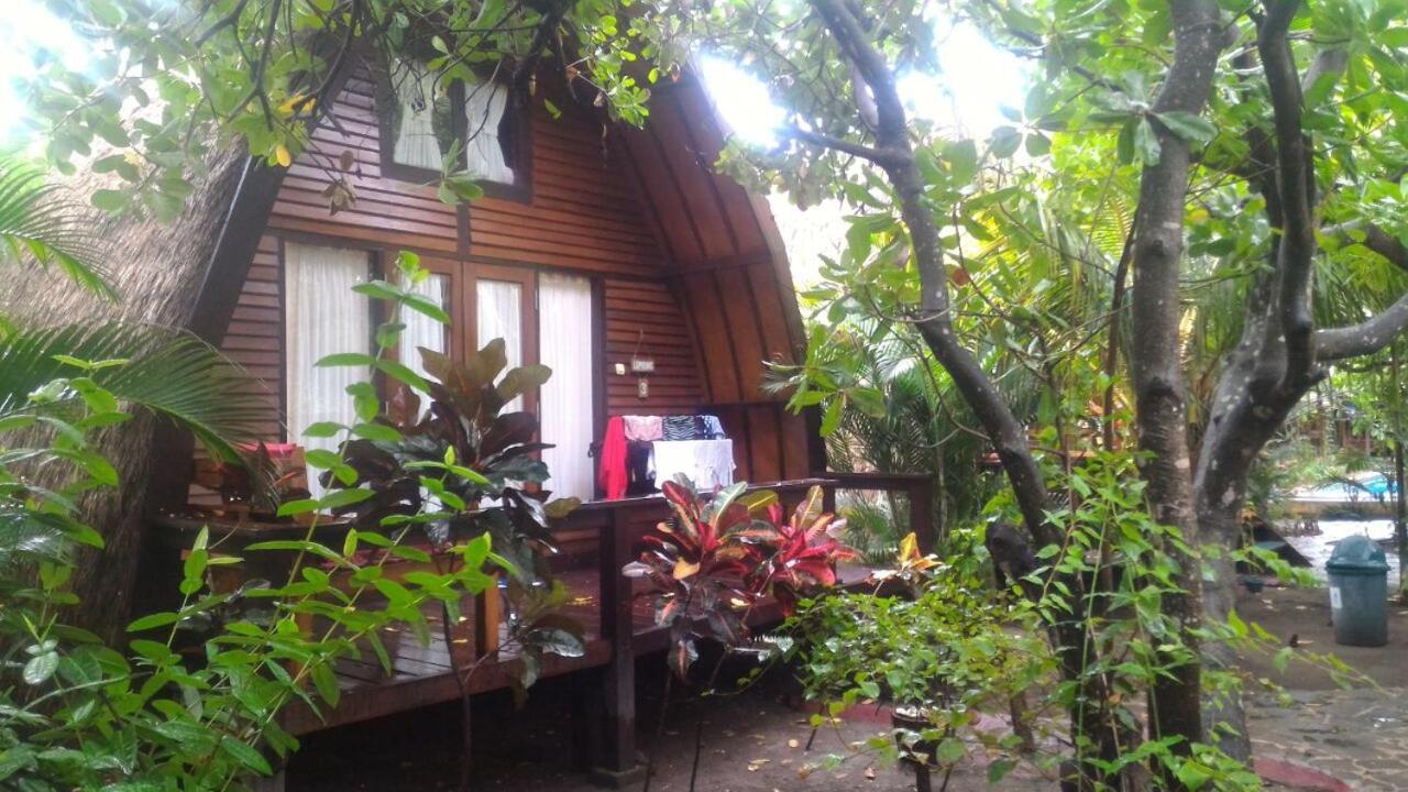 Omah Gili Hotel Gili Air Exterior photo